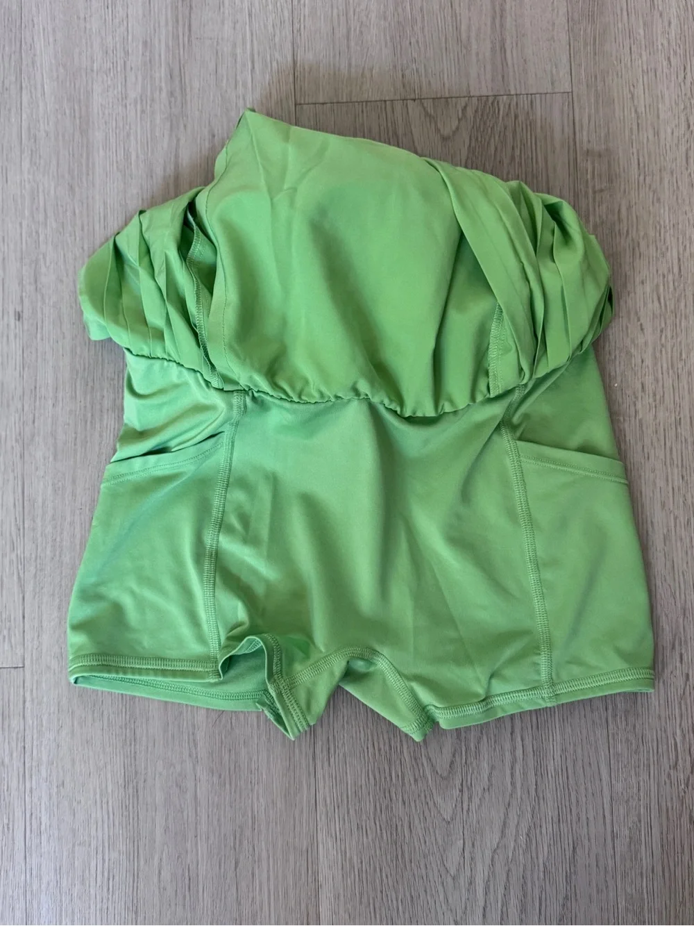 Alo Yoga Aces Tennis Skirt Green Apple Small
